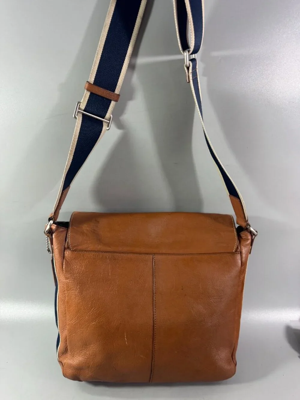 Authentic Coach F70555 Brown Leather Messenger Bag